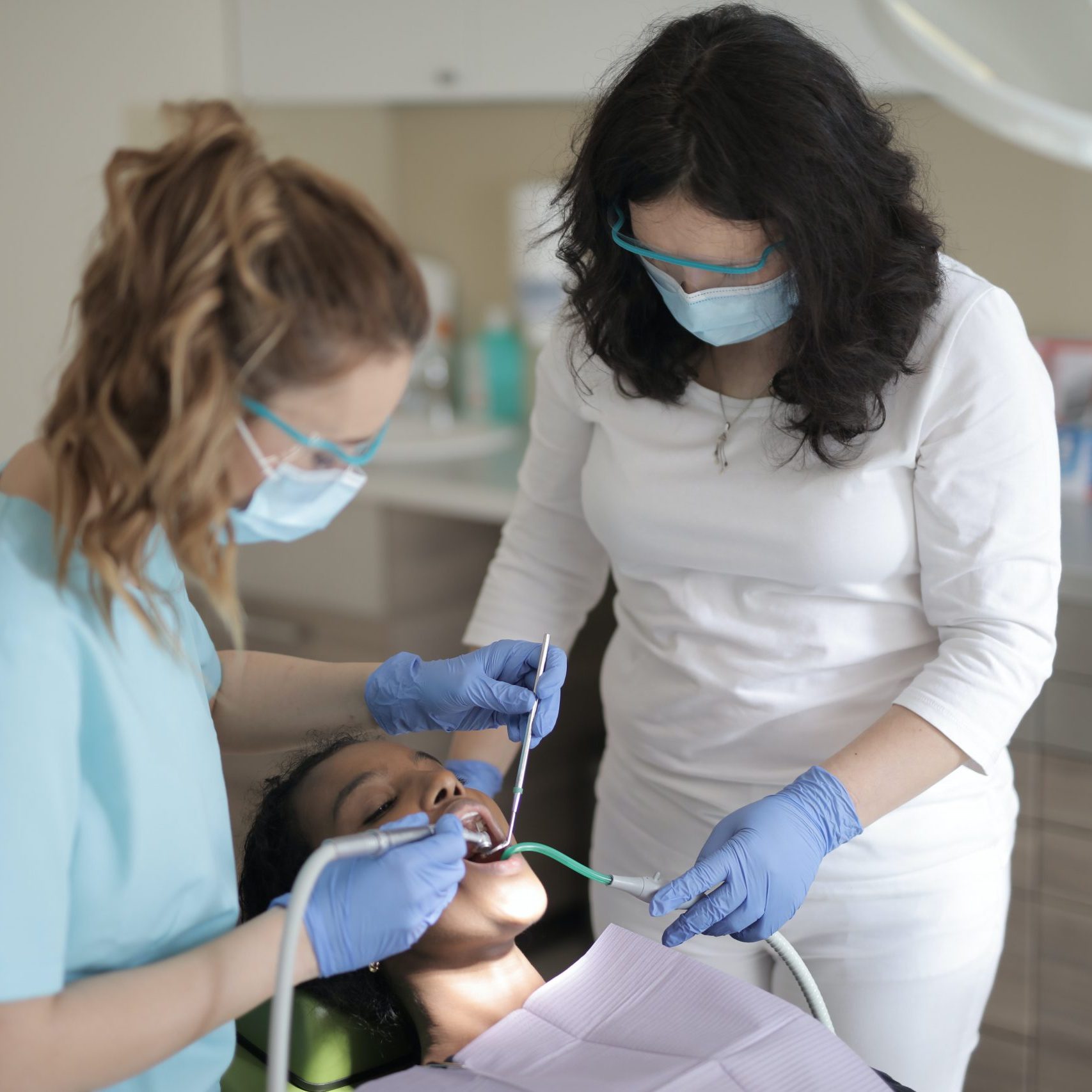 pexels-andrea-piacquadio-3881290